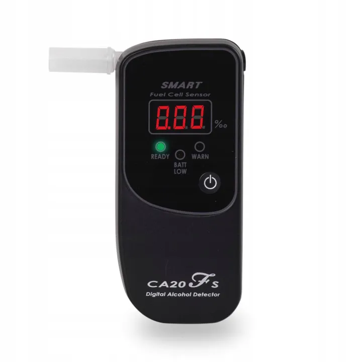 K-PRO CA-20FS alkometrs frontālā skatā ar iemuti un sarkanu digitālo indikatoru