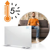 Brīvi stāvošs Berdsen panelis pie dīvāna ar 5 minūšu uzsilšanas ikonu un siltas telpas ainu