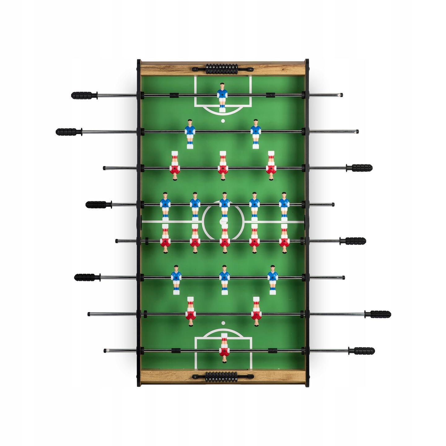Galda futbola laukums no augšas ar spēlētāju izvietojumu un skaitītājiem abos galos
