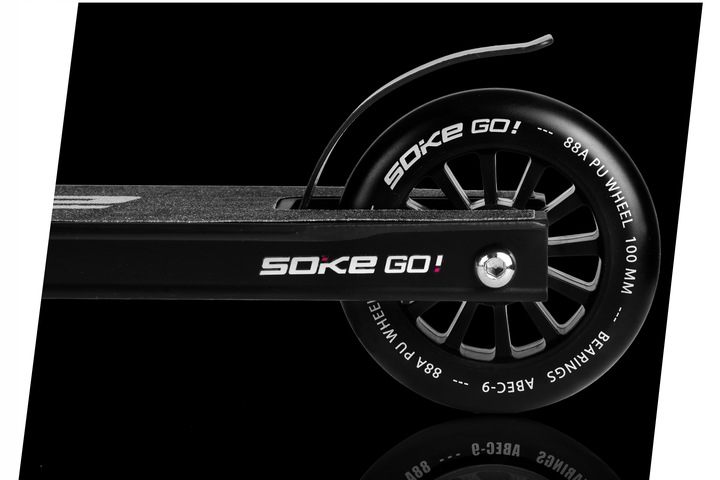 SOKE GO! skrejriteņa aizmugurējais ritenis un FLEX FENDER bremze tuvplānā