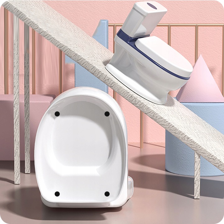 Ricokids bērnu pods novietots slīpumā ar redzamu pretslīdes pamatni